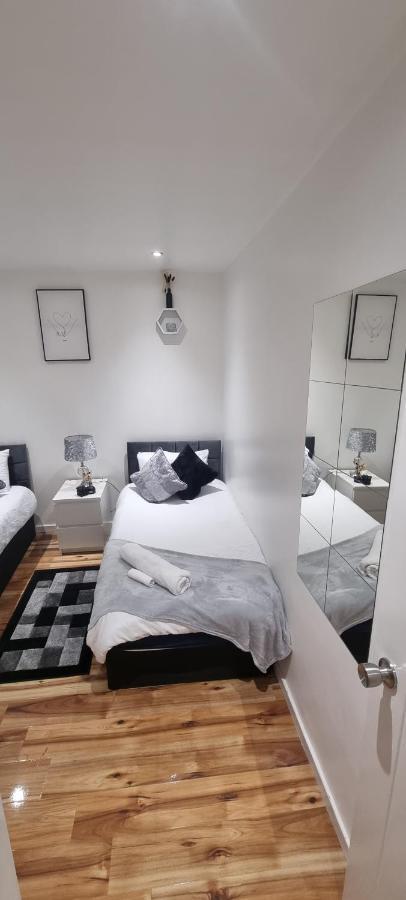 Beautiful Rooms With Free On Street Parking In Sydenham London Kültér fotó